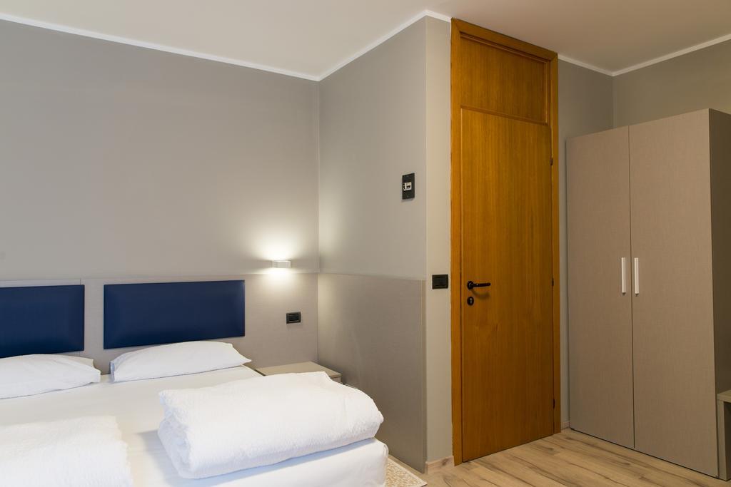 Albergo Montenegro Maniago Exterior foto