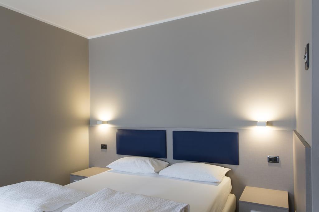 Albergo Montenegro Maniago Exterior foto